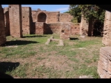 03118 ostia - regio i - insula ii - basilica (i,ii,3) - halle - 09-2022.jpg